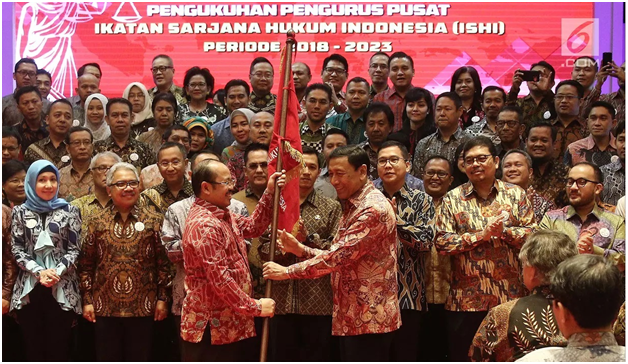 Seminar Nasional dan Pelantikan Dewan Pengurus Pusat Ikatan Sarjana Hukum Indonesia (ISHI)
